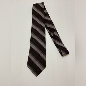 Austin Manor Men’s Necktie